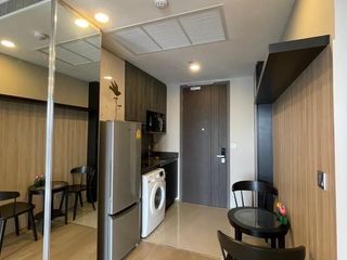 Wohnung zur Miete mit 1 Zimmer in Bang Rak, Bangkok