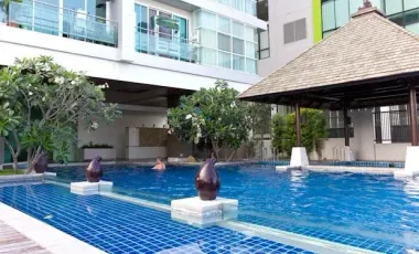 Condo en venta y en alquiler de 2 habitaciones en Watthana, Bangkok