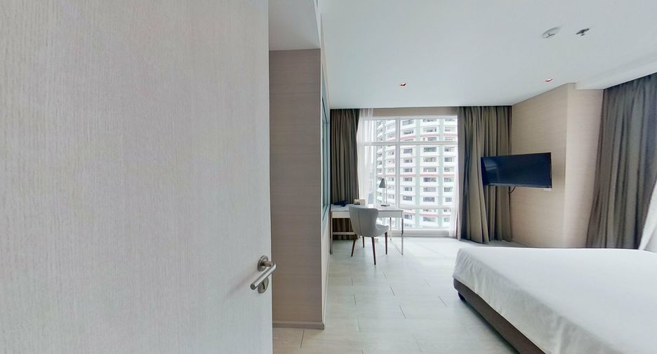 For rent 2 bedrooms apartment in Watthana, Bangkok