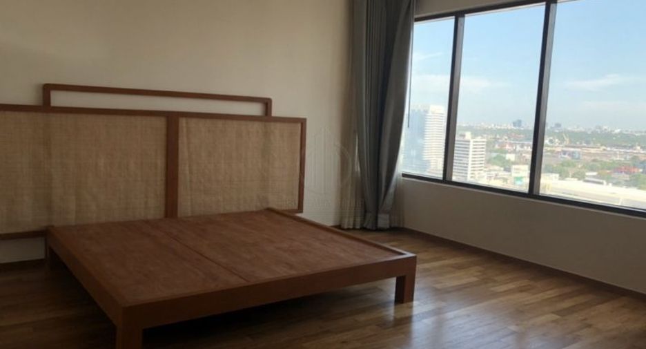 ขาย และ ให้เช่า 4 ห้องนอน คอนโด ใน คลองเตย, กรุงเทพฯ
