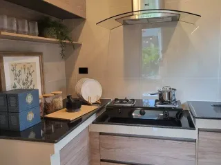 Casa en alquiler de 4 habitaciones en Bang Kapi, Bangkok