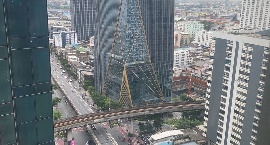 For rent 1 bed condo in Phaya Thai, Bangkok