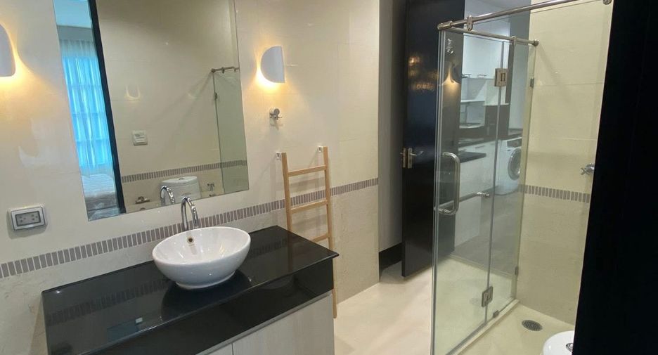 For rent 1 bed condo in Phaya Thai, Bangkok
