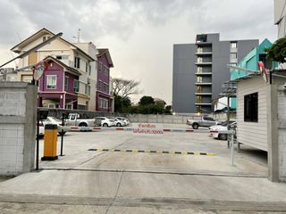 For sale land in Phra Khanong, Bangkok