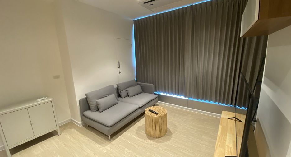 For rent 1 bed condo in Sathon, Bangkok