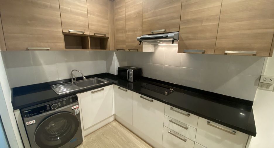 For rent 1 bed condo in Sathon, Bangkok