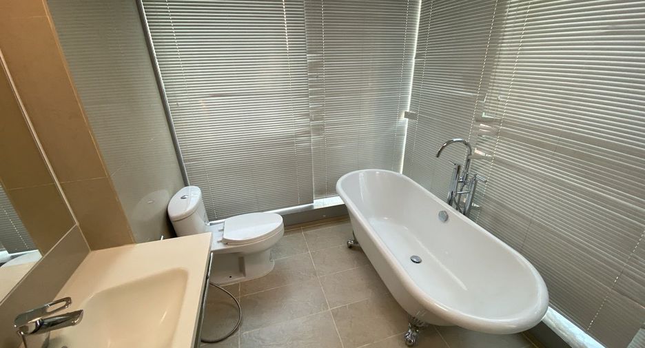 For rent 1 bed condo in Sathon, Bangkok