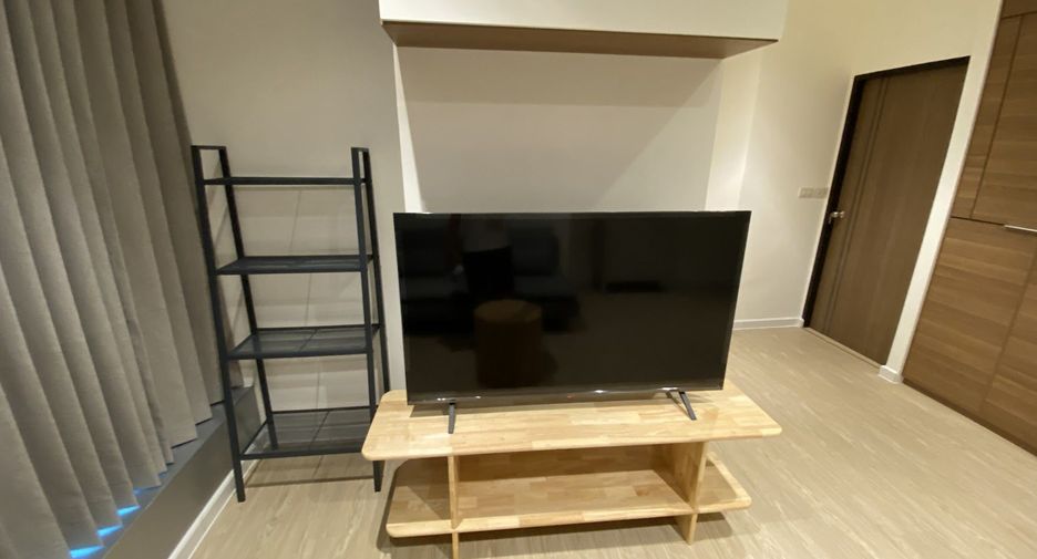 For rent 1 bed condo in Sathon, Bangkok