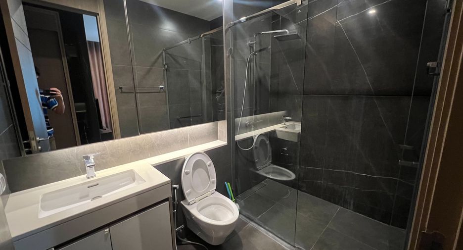 For rent 2 ベッドルーム condo in Watthana, Bangkok