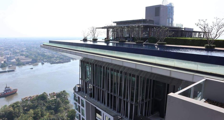 For rent 2 bedrooms condo in Yan Nawa, Bangkok
