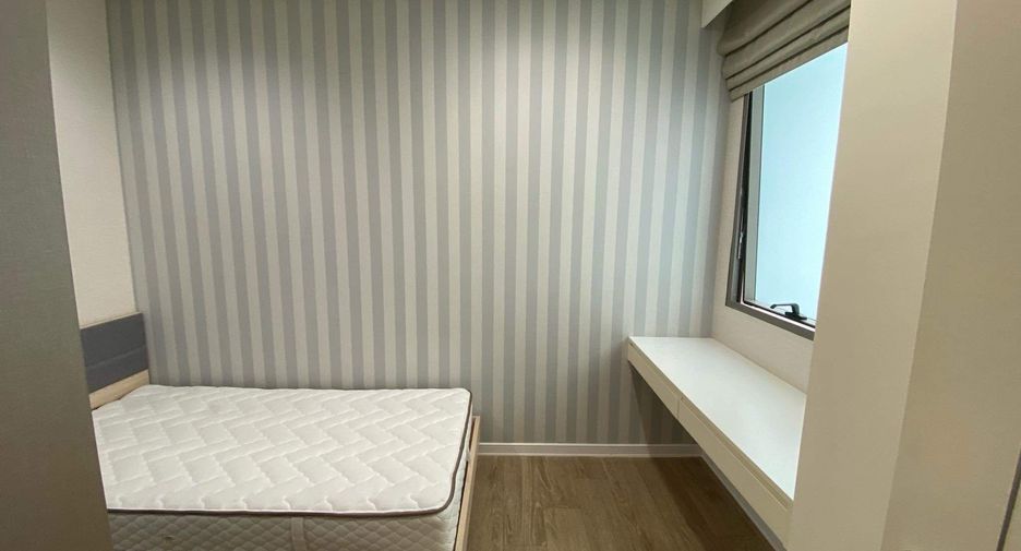 For rent 2 bedrooms condo in Yan Nawa, Bangkok