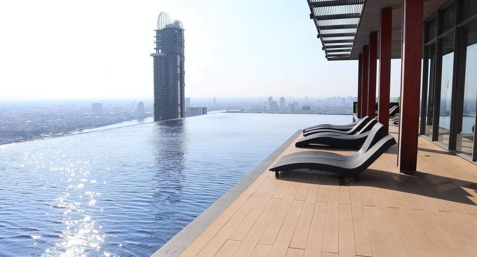 For rent 2 bedrooms condo in Yan Nawa, Bangkok