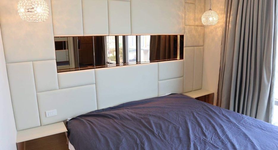 For rent 2 bedrooms condo in Yan Nawa, Bangkok