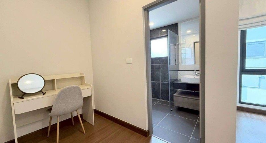 Casa en alquiler de 5 habitaciones en Bang Phli, Samut Prakan