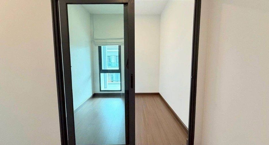 Casa en alquiler de 5 habitaciones en Bang Phli, Samut Prakan