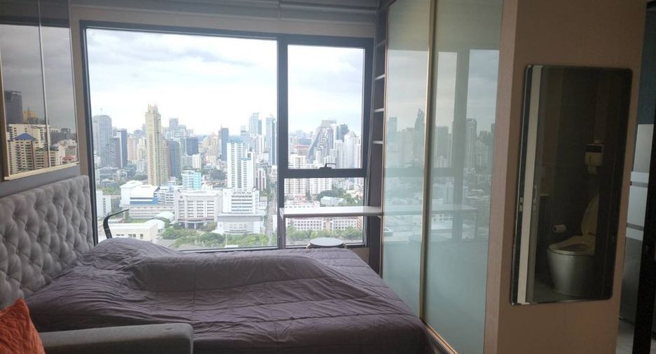 For rent studio condo in Watthana, Bangkok