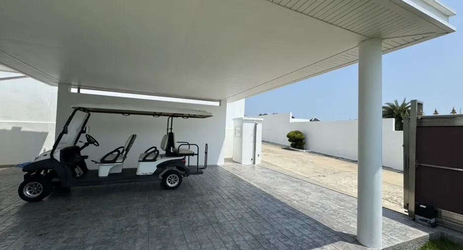 À louer 4 chambres villa à Hua Hin, Prachuap Khiri Khan