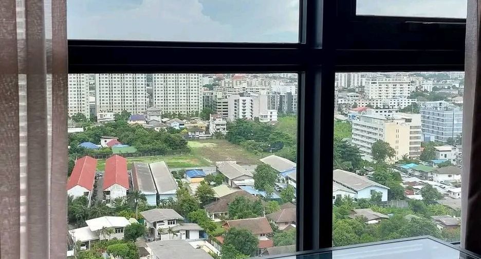 For rent 1 bed condo in Watthana, Bangkok