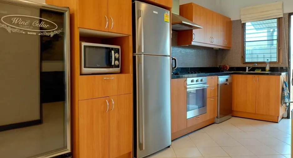 For sale 3 bedrooms townhouse in Hua Hin, Prachuap Khiri Khan