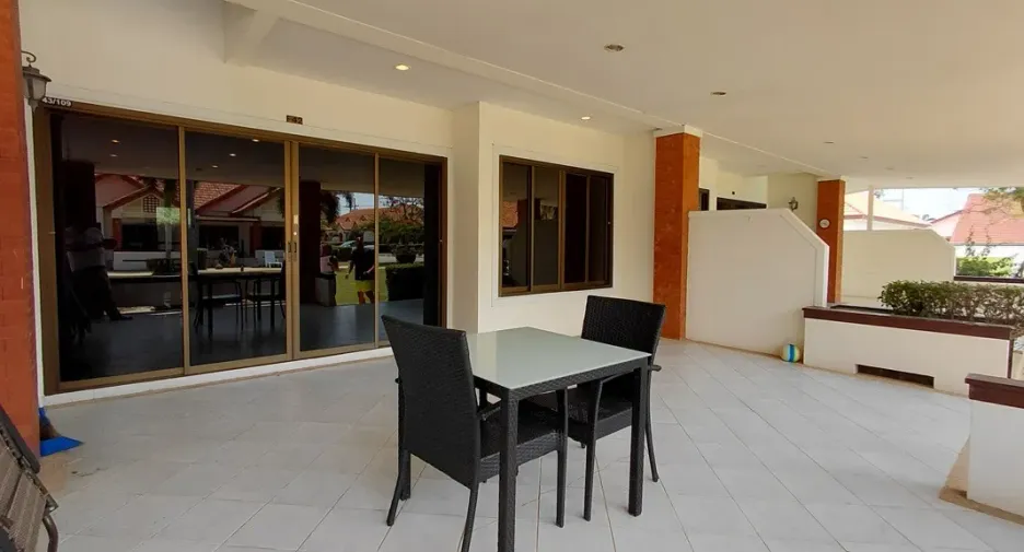 For sale 3 bedrooms townhouse in Hua Hin, Prachuap Khiri Khan