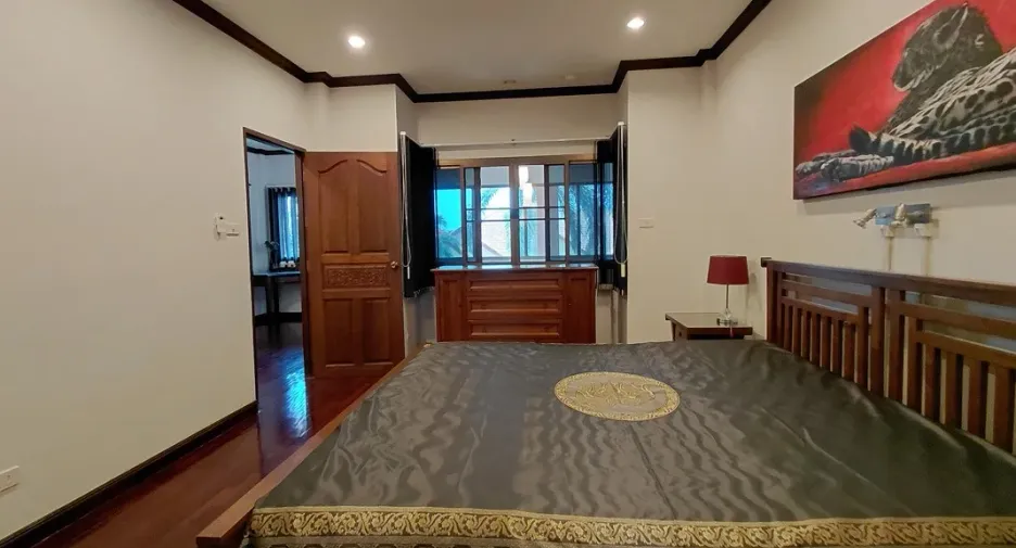 For sale 3 bedrooms townhouse in Hua Hin, Prachuap Khiri Khan
