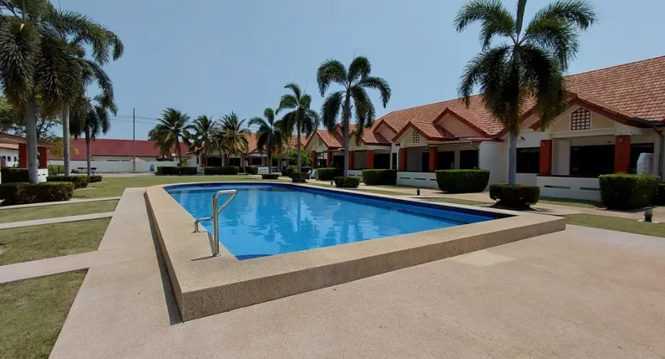 For sale 3 bedrooms townhouse in Hua Hin, Prachuap Khiri Khan