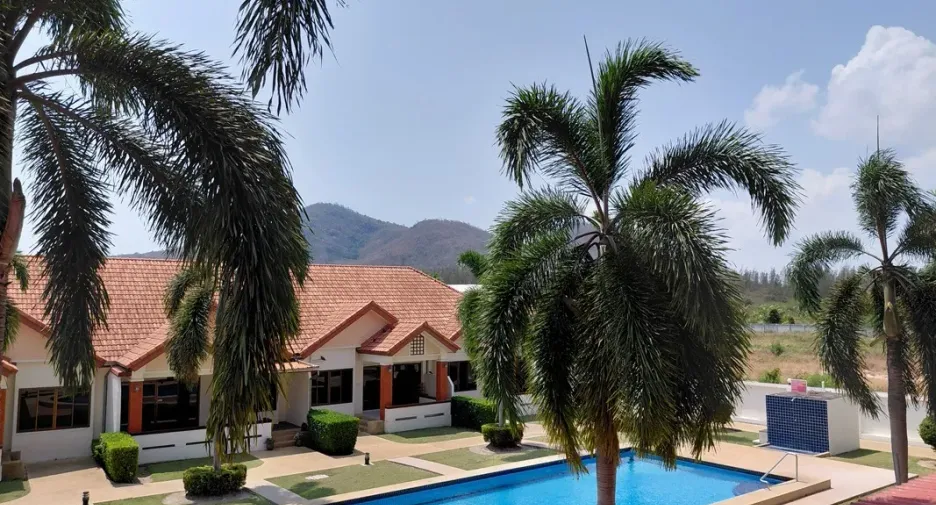 For sale 3 bedrooms townhouse in Hua Hin, Prachuap Khiri Khan