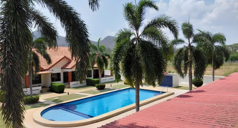 For sale 3 bedrooms townhouse in Hua Hin, Prachuap Khiri Khan