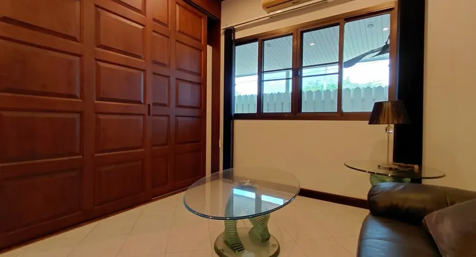 For sale 3 bedrooms townhouse in Hua Hin, Prachuap Khiri Khan