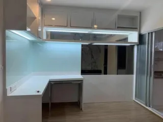 À vendre 1 chambre condo à Thon Buri, Bangkok