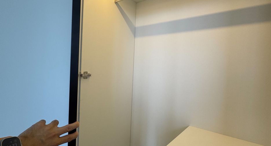 For rent studio condo in Khlong San, Bangkok