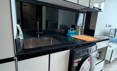 For rent studio condo in Khlong San, Bangkok
