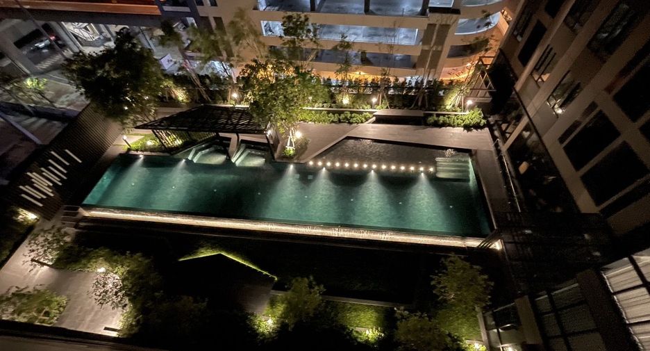 For rent 1 bed condo in Huai Khwang, Bangkok