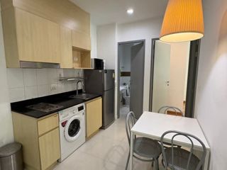 À louer 2 chambres condo à Phra Khanong, Bangkok