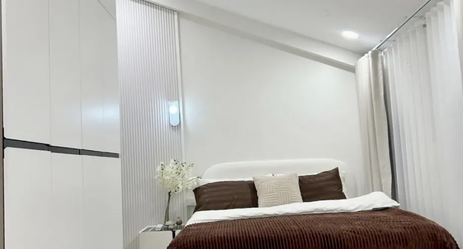 For sale 2 bedrooms condo in Phra Khanong, Bangkok