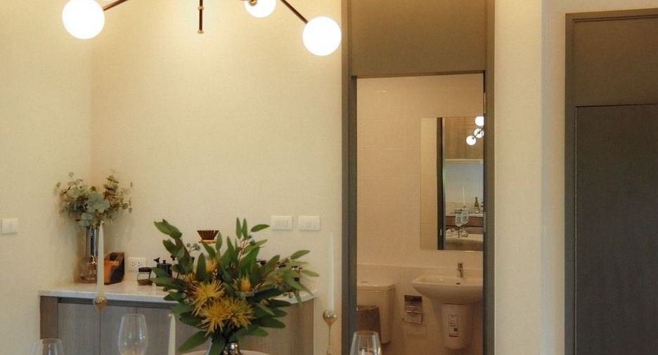 For rent 3 bedrooms townhouse in Bang Phli, Samut Prakan