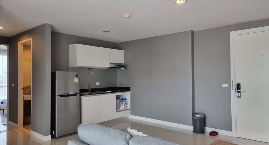 For rent 2 bedrooms condo in Phaya Thai, Bangkok