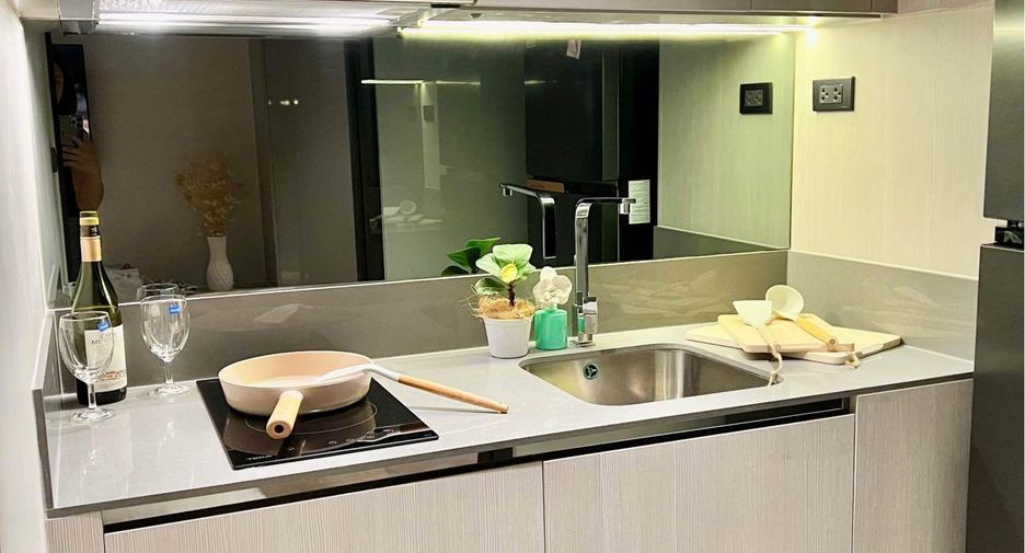 For rent 1 bed condo in Watthana, Bangkok