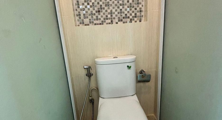 Wohnung zur Miete mit 1 Zimmer in Huai Khwang, Bangkok
