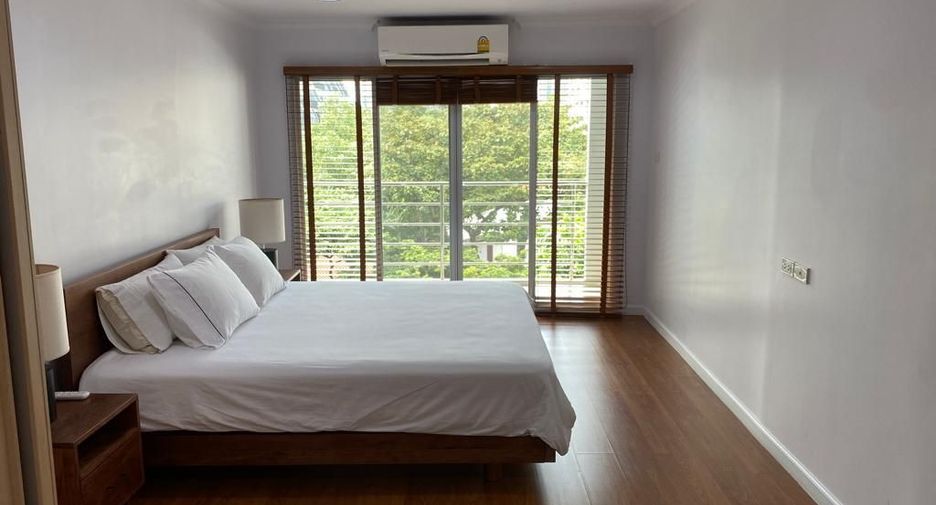 For rent 1 bed condo in Watthana, Bangkok