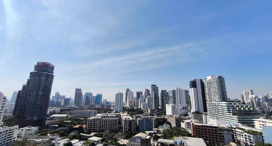 For rent 2 bedrooms condo in Watthana, Bangkok