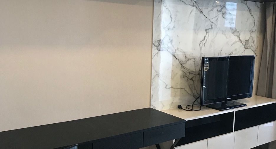 For rent 1 bed condo in Khlong Toei, Bangkok