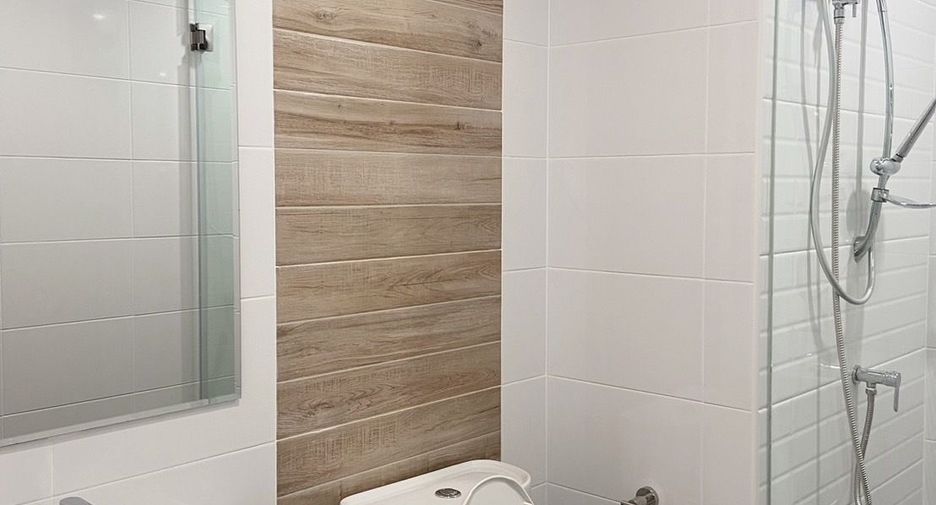 Condo en alquiler de 1 habitaciones en Thon Buri, Bangkok