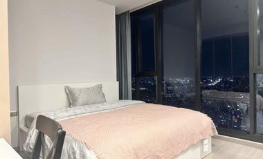Wohnung zur Miete mit 3 Zimmer in Huai Khwang, Bangkok