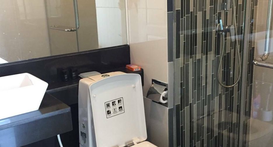 For sale and for rent 1 bed condo in Sathon, Bangkok