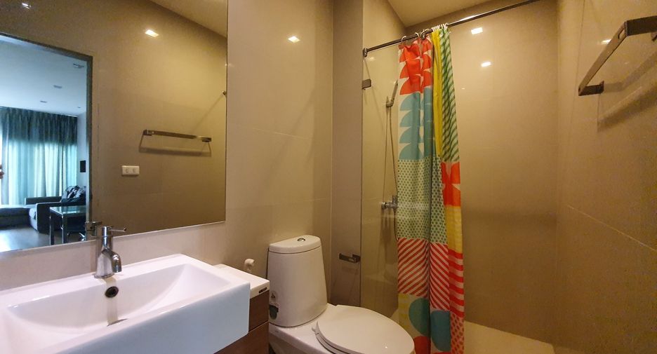 À louer 2 chambres condo à Khlong Toei, Bangkok