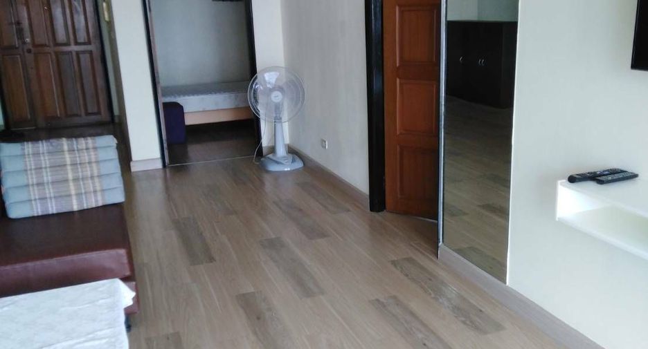 For rent 3 ベッドルーム condo in Watthana, Bangkok