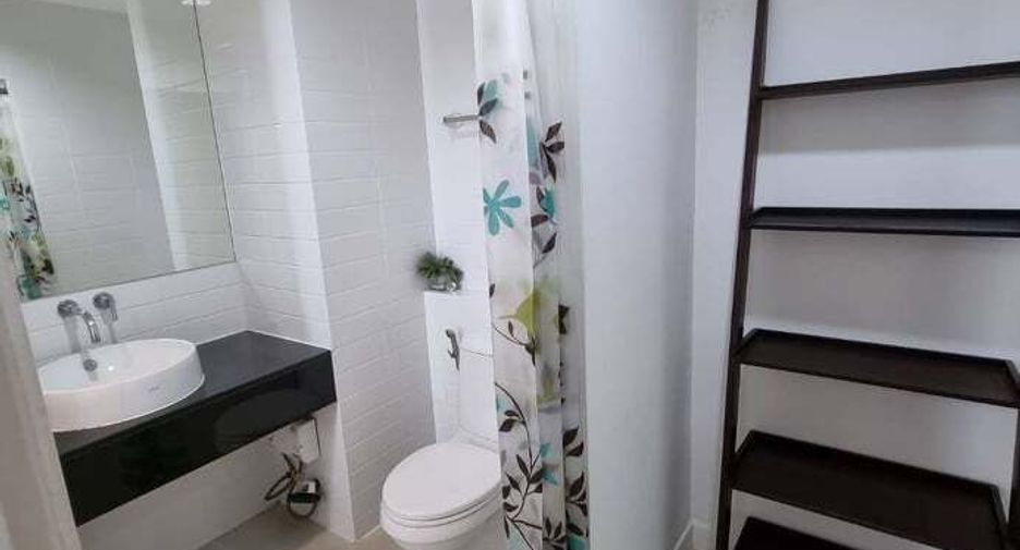 Condo en alquiler de 1 habitaciones en Bang Na, Bangkok