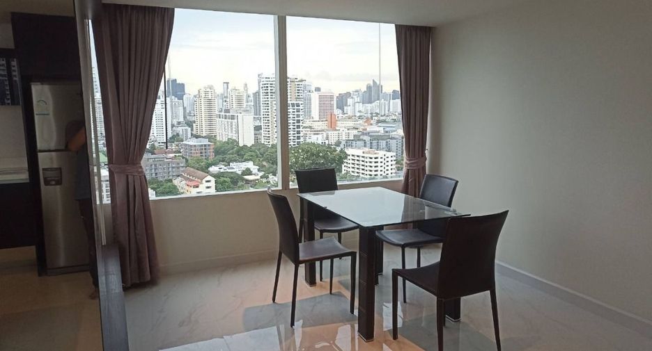 For rent 2 bedrooms condo in Watthana, Bangkok