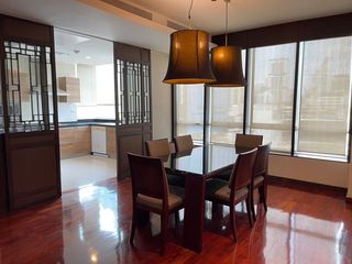 For rent 2 bedrooms apartment in Watthana, Bangkok